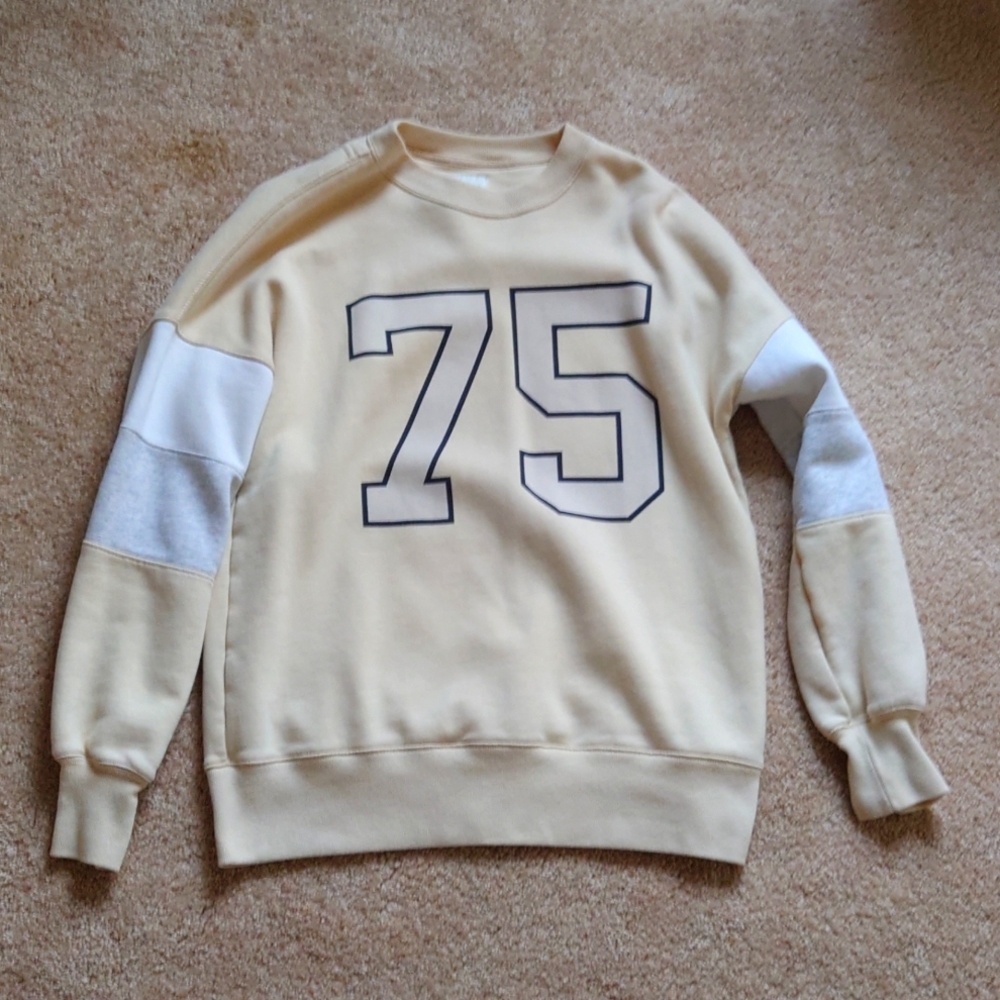 Like new Abercrombie Sweatshirt Size S